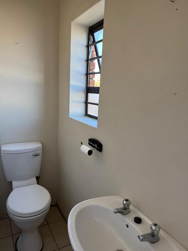 To Let commercial Property for Rent in Diaz Western Cape